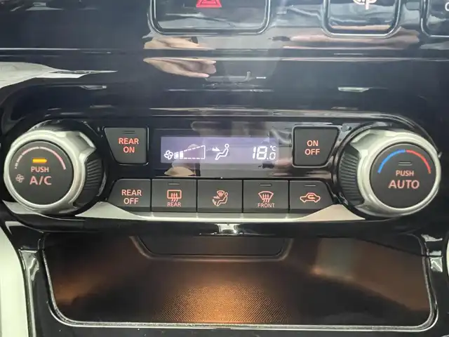 日産 セレナ ハイウェイスター 鹿児島県 2017(平29)年 4.4万km ブリリアントホワイトパール 純正ナビ/フルセグＴＶ/バック．全方位カメラ/フリップダウンモニター/ＥＴＣ/衝突軽減ブレーキ/アイドリングストップ/クルーズコントロール/ドライブレコーダー/両側パワースライドドア/コーナーセンサー