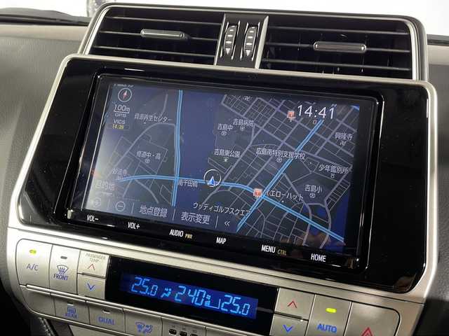 トヨタ ランドクルーザー プラド TX Lパッケージ 広島県 2022(令4)年 2.9万km アティチュードブラックマイカ 7人乗り/純正9型ナビ/バックカメラ/黒革シート/パワーシート/シートヒーター/ベンチレーション/電動格納サードシート/トランスファーレバー/セーフティセンス/・プリクラッシュセーフティ/・レーンディパーチャーアラート/・オートマチックハイビーム/・レーダークルーズコントロール/・パーキングサポートブレーキ/LEDヘッドランプ/純正17インチAW/ETC/ドライブレコーダー