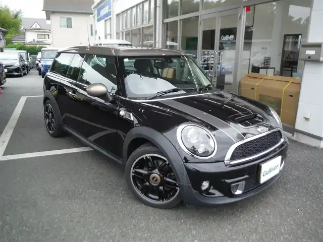 ＭＩＮＩ ミニ クラブマン クーパー S 東京都 2013(平25)年 2.4万km 黒Ⅱ ボンドストリート/　ラウンジレザーシート/　前席シートヒーター/　ブラックアイオートライト/　レザー仕上げインテリア/　専用17インチAW/　アームレスト/レインセンサー/社外ナビ・TV・ETC/　バックカメラ/パドルシフト/プッシュエンジンスタート/キーレス×2個