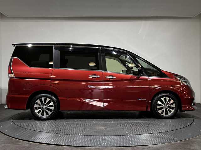 日産 セレナ ハイウェイスター Vセレクション 愛媛県 2018(平30)年 4.9万km マルーンレッド 2トーン ・９型ナビ/（フルセグＴＶ・ＢＴ・ＣＤ・ＤＶＤ・ＦＭ・ＡＭ・ＳＤ・ＵＳＢ・ＡＵＸ）/・全方位カメラ　/・ＥＴＣ　/・前方ドラレコ　/・１１型後席モニター　/・両側電動ドア　/・クルーズコントロール　/・パーキングアシスト/・衝突軽減ブレーキ