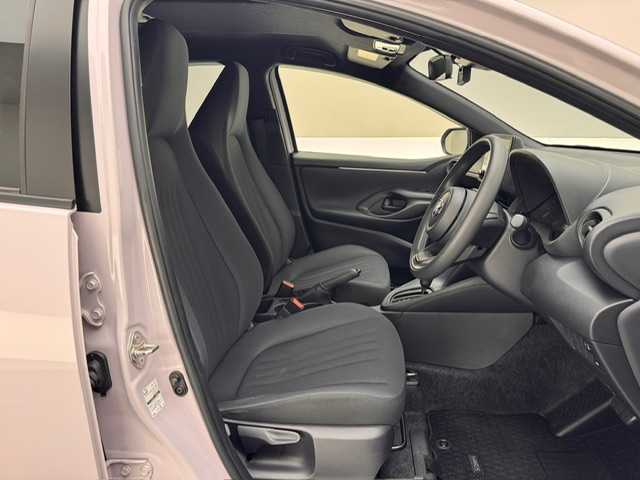 トヨタ ヤリス X 兵庫県 2022(令4)年 1.3万km アイスピンクメタリック 純正ディスプレイオーディオ(Bluetooth/Miracast/USB）/バックカメラ/前後ドライブレコーダー/前後コーナーセンサー/純正フロアマット/純正ドアバイザー/オートライト/オートマチックハイビーム/ヘッドライトレベライザー