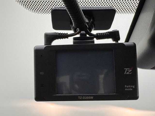 トヨタ ヤリス X 兵庫県 2022(令4)年 1.3万km アイスピンクメタリック 純正ディスプレイオーディオ(Bluetooth/Miracast/USB）/バックカメラ/前後ドライブレコーダー/前後コーナーセンサー/純正フロアマット/純正ドアバイザー/オートライト/オートマチックハイビーム/ヘッドライトレベライザー