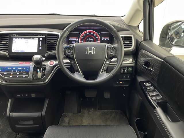 ホンダ オデッセイ アブソルート EX 宮崎県 2014(平26)年 5.2万km プレミアムヴィーナスブラックP 禁煙車/ホンダセンシング/純正ナビTV/（HDMI/USB/FMAM/Bluetooth/フルセグTV)/純正バックカメラ/純正ビルトインETC/純正LEDオートライト/純正LEDフォグ/純正18インチアルミ/純正フロアマット/両側電動スライドドア/クルーズコントロール/ブラインドスポットモニター/ウインカードアミラー/運転席パワーシート/ハーフレザーシート/Wオートエアコン/本革巻ハンドル/スマートキー/プッシュエンジンスタート/スペアキー/新車時保証書/取扱い説明書