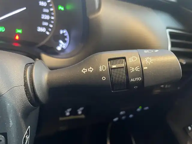 レクサス ＮＸ 300h バージョンL 高知県 2018(平30)年 4万km ソニッククォーツ Mark Levinson【PREMIUM SURROND】/赤レザーシート/D/N席パワーシート/D/N席エアーシート/全席シートヒータ/サンルーフ/パワーバックドア/純正ナビ/　【AM/FM/フルセグTV/BT】/バックカメラ