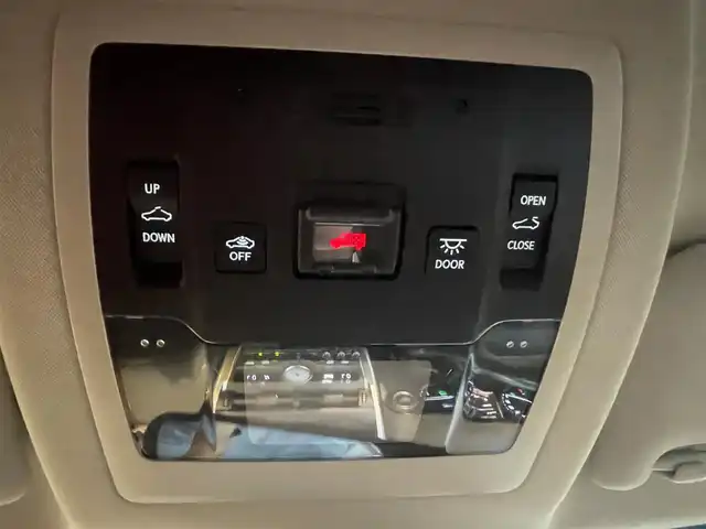 レクサス ＮＸ 300h バージョンL 高知県 2018(平30)年 4万km ソニッククォーツ Mark Levinson【PREMIUM SURROND】/赤レザーシート/D/N席パワーシート/D/N席エアーシート/全席シートヒータ/サンルーフ/パワーバックドア/純正ナビ/　【AM/FM/フルセグTV/BT】/バックカメラ
