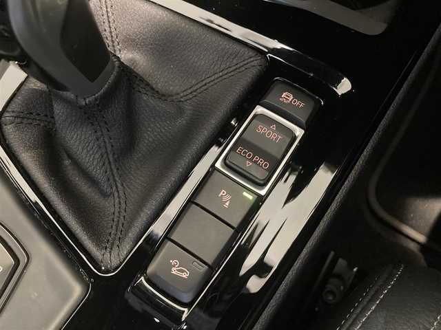ＢＭＷ Ｘ２ xDrive 18d MスポーツX 熊本県 2019(平31)年 3.3万km サファイアブラックP ・スマートキー/・プッシュスタート/・インテリジェントセーフティ/・PDC自走起動/・パーキングアシスト/・クルーズコントロール(追従式)/・黒革シート/・前席パワーシート/・前席シートヒーター /・純正HDDナビ/　【Bluetooth・USB・AppleCarPlay】/・バックカメラ/・ETC/・ドライブレコーダー(前方録画)/・パワーバックドア/・LEDヘッドランプ/・LEDフォグランプ/・純正マット/・保証書/取説