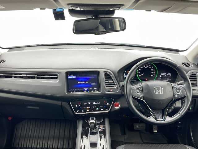 ホンダ ヴェゼル ハイブリッド Z ホンダセンシング 千葉県 2019(平31)年 4.3万km クリスタルブラックパール 禁煙車/ホンダセンシング/純正９インチナビ/BT/CD/DVD/TV/オートライト/オートワイパー/スマートキー/Fシートヒーター/純正AW/LEDライト/パドルシフト/プッシュスタート/ビルトインETC/アイドリングストップ