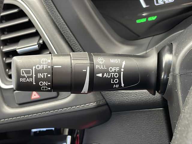 ホンダ ヴェゼル ハイブリッド Z ホンダセンシング 千葉県 2019(平31)年 4.3万km クリスタルブラックパール 禁煙車/ホンダセンシング/純正９インチナビ/BT/CD/DVD/TV/オートライト/オートワイパー/スマートキー/Fシートヒーター/純正AW/LEDライト/パドルシフト/プッシュスタート/ビルトインETC/アイドリングストップ