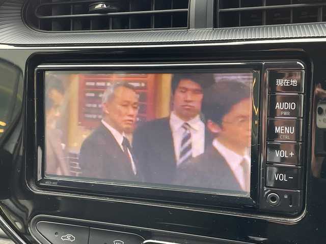 トヨタ アクア S スタイルブラック 新潟県 2018(平30)年 4.4万km ホワイトパールクリスタルシャイン 純正ナビ(NSCD-W66)/(AM/FM/CD/Bluetooth)/ワンセグTV/トヨタセーフティーセンス/プリクラッシュセーフティーセンス/レーディパーチャーアラート/オートマチックハイビーム/横滑り防止システム/ステアリングスイッチ/電動格納ミラー/ウインカーミラー/オートライト/ヘッドライトレベライザー/純正ホイールキャップ/プッシュスタート/スマートキー