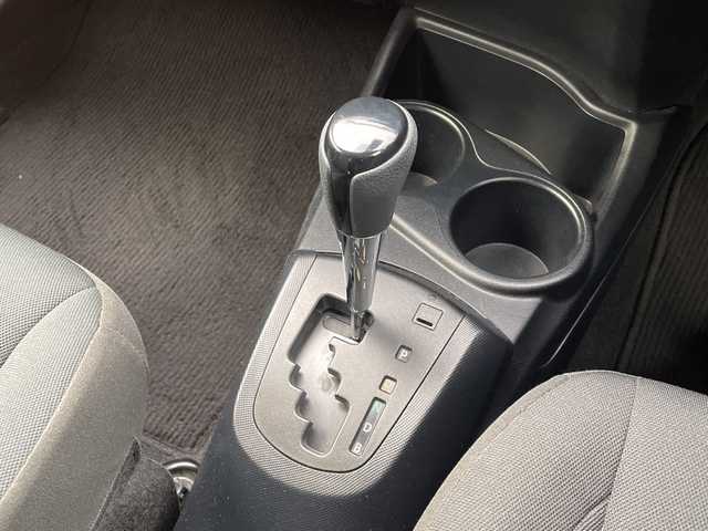 トヨタ アクア S スタイルブラック 新潟県 2018(平30)年 4.4万km ホワイトパールクリスタルシャイン 純正ナビ(NSCD-W66)/(AM/FM/CD/Bluetooth)/ワンセグTV/トヨタセーフティーセンス/プリクラッシュセーフティーセンス/レーディパーチャーアラート/オートマチックハイビーム/横滑り防止システム/ステアリングスイッチ/電動格納ミラー/ウインカーミラー/オートライト/ヘッドライトレベライザー/純正ホイールキャップ/プッシュスタート/スマートキー