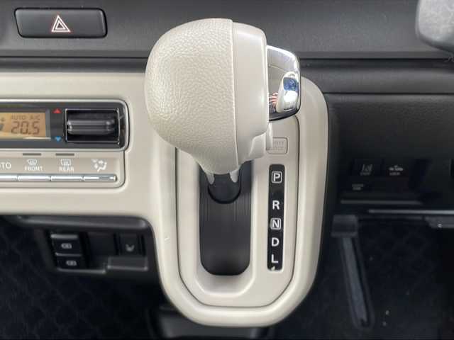 スズキ ワゴンＲ スマイル HYBRID X 山口県 2023(令5)年 2.1万km インディゴブルーメタリック/ホワイト2トーン スズキセーフティサポート/　・衝突軽減ブレーキ/　・車線逸脱通知/　・先行車発進通知/　・誤発進抑制機能/　・アダプティブクルーズコントロール/　・コーナーセンサー/　・ふらつき防止機能/　・標識認識機能/　・リアクロストラフィックアラート/社外ナビ：MDV-D209BT/　・Bluetoothオーディオ/　・ハンズフリー通話/　・AM/FMラジオ/　・AUX/　・iPod接続/　・CD再生/　・SDカード再生/　・USBデータ通信(ケーブル別)/全方位モニター/ヘッドアップディスプレイ/LEDオートライト/LEDフォグランプ/ETC/ステアリングスイッチ/両側電動スライドドア/アイドリングSTOP/スマートキー/イモビライザー/プッシュスタート/運転席シートヒーター/USBソケット電源/WSRS＋サイドエアバッグ/助手席シートアンダートレー/運転席シートリフター/UVカットプライバシーガラス/バニティミラー/ベンチシート/アームレスト/アームレストコンソール/ステアリングチルト機構/マルチインフォメーションディスプレイ/フルオートAC