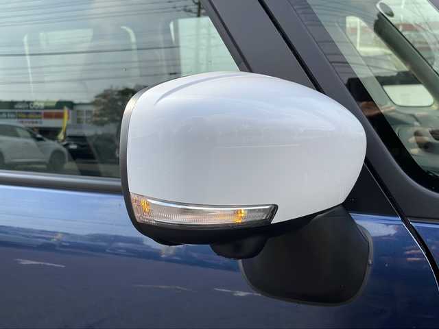 スズキ ワゴンＲ スマイル HYBRID X 山口県 2023(令5)年 2.1万km インディゴブルーメタリック/ホワイト2トーン スズキセーフティサポート/　・衝突軽減ブレーキ/　・車線逸脱通知/　・先行車発進通知/　・誤発進抑制機能/　・アダプティブクルーズコントロール/　・コーナーセンサー/　・ふらつき防止機能/　・標識認識機能/　・リアクロストラフィックアラート/社外ナビ：MDV-D209BT/　・Bluetoothオーディオ/　・ハンズフリー通話/　・AM/FMラジオ/　・AUX/　・iPod接続/　・CD再生/　・SDカード再生/　・USBデータ通信(ケーブル別)/全方位モニター/ヘッドアップディスプレイ/LEDオートライト/LEDフォグランプ/ETC/ステアリングスイッチ/両側電動スライドドア/アイドリングSTOP/スマートキー/イモビライザー/プッシュスタート/運転席シートヒーター/USBソケット電源/WSRS＋サイドエアバッグ/助手席シートアンダートレー/運転席シートリフター/UVカットプライバシーガラス/バニティミラー/ベンチシート/アームレスト/アームレストコンソール/ステアリングチルト機構/マルチインフォメーションディスプレイ/フルオートAC