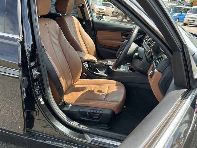 ＢＭＷ ３２０ｄ ブルーパフォーマンス ツーリング 佐賀県 2013(平25)年 11.6万km サファイアブラックP 純正ナビ/Bluetooth/CD/USB/全方位カメラ/衝突軽減システム/クリアランスソナー/オートエアコン/LEDライト/前席シートヒーター/前席パワーシート/レザーシート/純正アルミホイール/スポーツモード/エコモード/革巻きステアリング/ステアリングスイッチ/保証書/取扱説明書/スペアキー