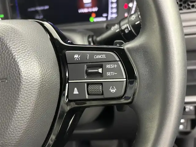ホンダ ステップワゴン スパーダ eHEV 埼玉県 2023(令5)年 2万km プラチナホワイトパール 純正ナビ/（BT/CD／DVD／AM／FM／フルTV）/バックカメラ/ホンダセンシング/・衝突軽減ブレーキ/・アダプティブクルーズコントロール/・車線維持支援システム/・誤発進抑制機能/・後方誤発進抑制機能/BSM/純正アルミホイール/両側パワースライドドア/パワーバックドア/ハーフレザーシート/シートヒーター/純正ドラレコ/パドルシフト