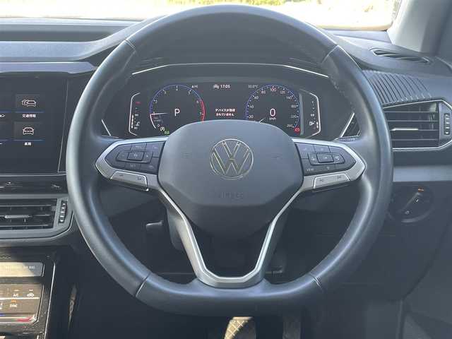 フォルクスワーゲン Ｔ－クロス TSI スタイル 宮崎県 2022(令4)年 3.4万km 黒 純正メモリナビゲーション/・Bluetooth/・社外フルセグテレビ （走行中不可）/・USB/・AM FM/ハーフレザーシート/バックカメラ/・前後コーナーセンサー/アクティブクルーズコントロール/・レーンキープ/アイドリングストップ/ブラインドスポットモニター/プッシュスタート/ETC/LEDヘッドライト/・オートライト/・オートハイビーム/前後ドライブレコーダー/純正18インチアルミホイール