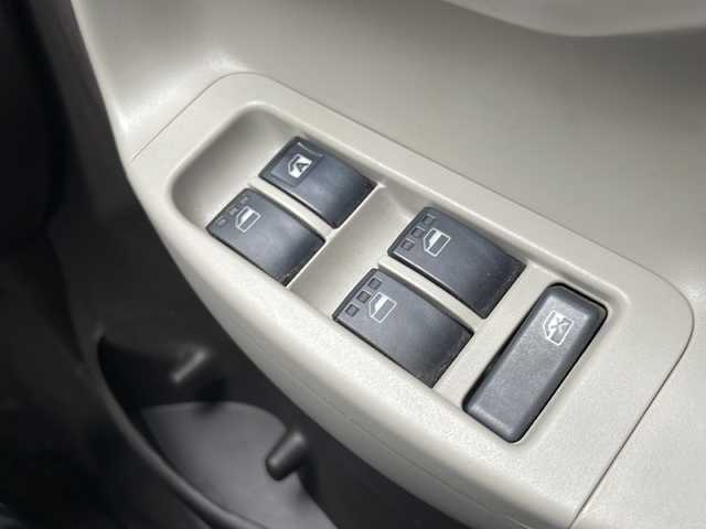 トヨタ パッソ プラスハナ Cパッケージ 兵庫県 2012(平24)年 9.1万km パールホワイト1 保証書・有/純正メモリーナビ・ワンセグ・CD・DVD・FM・AM/バックカメラ/ETC/スマートキー×1/純正フロアマット/純正ドアバイザー