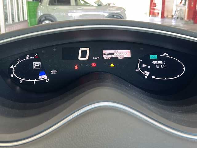 日産 セレナ HWS S HV Vセレ +Sefty 静岡県 2015(平27)年 10万km ダイヤモンドブラック 純正ナビ/ipod/SD/USB/CD/DVD/Bluetooth/ラジオ/フルセグTV/主要装備/・クルーズコントロール　/・全方位カメラ　/・両側パワースライドドア　/・ＥＴＣ　/・アイドリングストップ　/・フリップダウンモニター/・プッシュスタート　/・ＬＥＤヘッドライト　/・フォグランプ　/・衝突軽減システム/・レーンキープ/・盗難防止装置/・スマートキー/・純正アルミホイール/・純正フロアマット