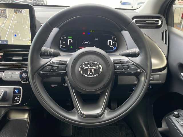 トヨタ アクア Z 広島県 2022(令4)年 2.1万km プラチナホワイトパールマイカ 禁煙車/トヨタセーフティセンス/・プリクラッシュセーフティ/・レーダークルーズコントロール/・オートマチックハイビーム/・LDA/LTA/・RSA/・先行車発進お知らせ/クリアランスソナー/BSM/10.5型ディスプレイオーディオ/・ナビ/フルセグ/CD/DVD/USB/スマホ連携/パノラミックビューモニター/革巻きステアリング/ステアリングスイッチ/ステアリングヒーター/オートライト/ハーフレザーシート/D席パワーシート/シートヒーター（D.N）/LEDヘッドライト/フォグランプ/AC100V1500W電源/純正フロアマット/ドアバイザー/純正15インチアルミホイール/W+サイド+カーテンエアバック