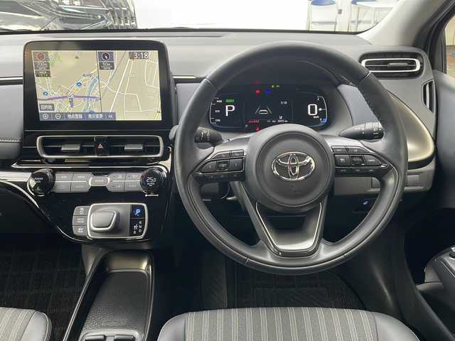 トヨタ アクア Z 広島県 2022(令4)年 2.1万km プラチナホワイトパールマイカ 禁煙車/トヨタセーフティセンス/・プリクラッシュセーフティ/・レーダークルーズコントロール/・オートマチックハイビーム/・LDA/LTA/・RSA/・先行車発進お知らせ/クリアランスソナー/BSM/10.5型ディスプレイオーディオ/・ナビ/フルセグ/CD/DVD/USB/スマホ連携/パノラミックビューモニター/革巻きステアリング/ステアリングスイッチ/ステアリングヒーター/オートライト/ハーフレザーシート/D席パワーシート/シートヒーター（D.N）/LEDヘッドライト/フォグランプ/AC100V1500W電源/純正フロアマット/ドアバイザー/純正15インチアルミホイール/W+サイド+カーテンエアバック