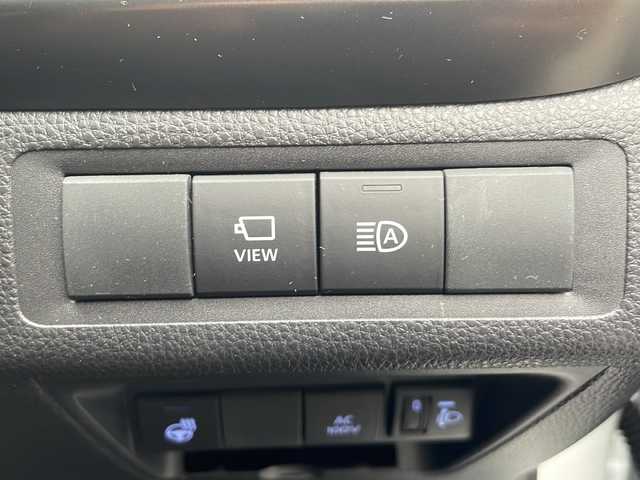 トヨタ アクア Z 広島県 2022(令4)年 2.1万km プラチナホワイトパールマイカ 禁煙車/トヨタセーフティセンス/・プリクラッシュセーフティ/・レーダークルーズコントロール/・オートマチックハイビーム/・LDA/LTA/・RSA/・先行車発進お知らせ/クリアランスソナー/BSM/10.5型ディスプレイオーディオ/・ナビ/フルセグ/CD/DVD/USB/スマホ連携/パノラミックビューモニター/革巻きステアリング/ステアリングスイッチ/ステアリングヒーター/オートライト/ハーフレザーシート/D席パワーシート/シートヒーター（D.N）/LEDヘッドライト/フォグランプ/AC100V1500W電源/純正フロアマット/ドアバイザー/純正15インチアルミホイール/W+サイド+カーテンエアバック