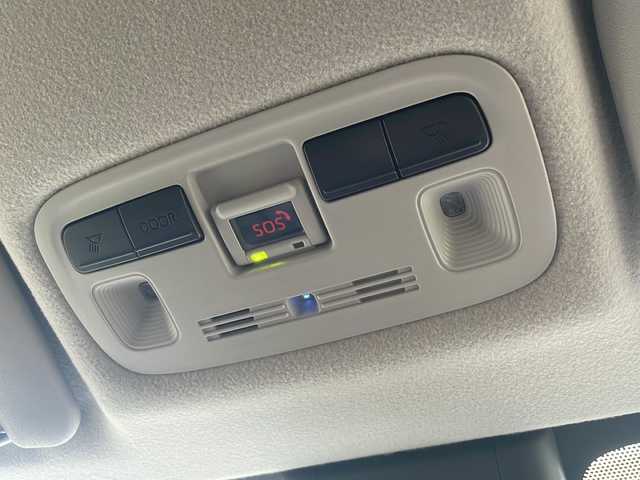 トヨタ アクア Z 広島県 2022(令4)年 2.1万km プラチナホワイトパールマイカ 禁煙車/トヨタセーフティセンス/・プリクラッシュセーフティ/・レーダークルーズコントロール/・オートマチックハイビーム/・LDA/LTA/・RSA/・先行車発進お知らせ/クリアランスソナー/BSM/10.5型ディスプレイオーディオ/・ナビ/フルセグ/CD/DVD/USB/スマホ連携/パノラミックビューモニター/革巻きステアリング/ステアリングスイッチ/ステアリングヒーター/オートライト/ハーフレザーシート/D席パワーシート/シートヒーター（D.N）/LEDヘッドライト/フォグランプ/AC100V1500W電源/純正フロアマット/ドアバイザー/純正15インチアルミホイール/W+サイド+カーテンエアバック