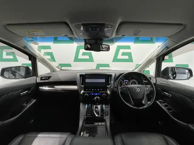 トヨタ ヴェルファイア Z Gエディション 鹿児島県 2019(平31)年 4.6万km バーニングブラッククリスタルシャインガラスフレーク 純正ナビ/(フルセグTV/Bluetooth/DVD/CD)/バックカメラ/両側パワースライドドア/クルーズコントロール/前席シートヒーター/シートベンチレーション/1/2列目パワーシート/オットマン/運転席シートメモリ/Toyota Safety Sense/　・プリクラッシュセーフティ/　・レーダークルーズコントロール/　・レーントレーシングアシスト/　・ロードサインアシスト/　・アダプティブハイビームシステム/　・インテリジェントクリアランスソナー/ドライブレコーダー/ETC/ステアリングヒーター/電動パーキングブレーキ/オートブレーキホールド/ロールサンシェード/純正アルミホイール/純正フロアマット/電動格納ミラー