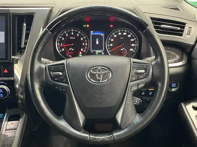 トヨタ ヴェルファイア Z Gエディション 鹿児島県 2019(平31)年 4.6万km バーニングブラッククリスタルシャインガラスフレーク 純正ナビ/(フルセグTV/Bluetooth/DVD/CD)/バックカメラ/両側パワースライドドア/クルーズコントロール/前席シートヒーター/シートベンチレーション/1/2列目パワーシート/オットマン/運転席シートメモリ/Toyota Safety Sense/　・プリクラッシュセーフティ/　・レーダークルーズコントロール/　・レーントレーシングアシスト/　・ロードサインアシスト/　・アダプティブハイビームシステム/　・インテリジェントクリアランスソナー/ドライブレコーダー/ETC/ステアリングヒーター/電動パーキングブレーキ/オートブレーキホールド/ロールサンシェード/純正アルミホイール/純正フロアマット/電動格納ミラー