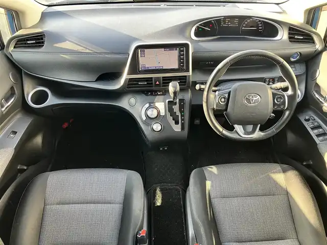 トヨタ シエンタ ハイブリッド G セーフティエディションⅡ 静岡県 2021(令3)年 5.4万km グレイッシュブルー エンジンスタートボタン/パワーステアリング/パワーウィンドウ/アイドリングストップ/オートエアコン/スマートキー/スペアキー1本/クルーズコントロール/USB入力端子/ETC/バックカメラ/純正ナビ（CD/DVD/BT/フルセグ）/ドライブレコーダー前後/ウォークスルー/純正フロアマット/布シート/両側パワースライドドア/社外アルミホイール/ABS/横滑り防止装置/コーナーセンサー前後/レーンキープアシスト/オートライト/オートマチックハイビーム/LEDヘッドライト/Wエアバッグ/衝突軽減システム/タンブルシート