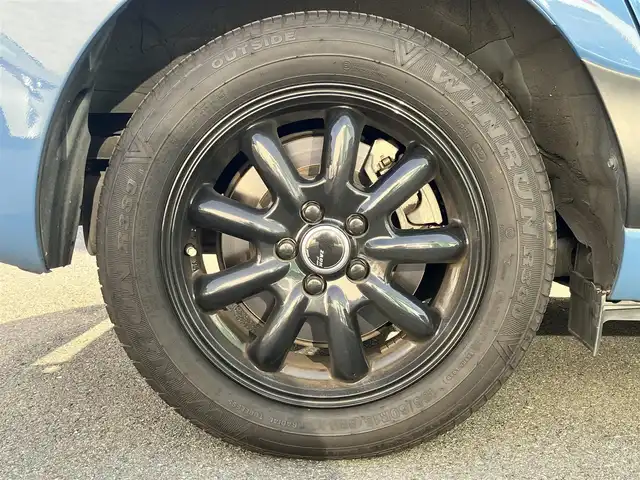 トヨタ シエンタ ハイブリッド G セーフティエディションⅡ 静岡県 2021(令3)年 5.4万km グレイッシュブルー エンジンスタートボタン/パワーステアリング/パワーウィンドウ/アイドリングストップ/オートエアコン/スマートキー/スペアキー1本/クルーズコントロール/USB入力端子/ETC/バックカメラ/純正ナビ（CD/DVD/BT/フルセグ）/ドライブレコーダー前後/ウォークスルー/純正フロアマット/布シート/両側パワースライドドア/社外アルミホイール/ABS/横滑り防止装置/コーナーセンサー前後/レーンキープアシスト/オートライト/オートマチックハイビーム/LEDヘッドライト/Wエアバッグ/衝突軽減システム/タンブルシート