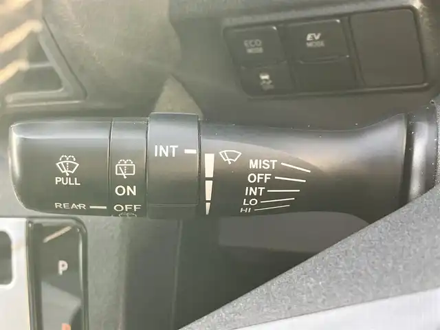 トヨタ シエンタ ハイブリッド G セーフティエディションⅡ 静岡県 2021(令3)年 5.4万km グレイッシュブルー エンジンスタートボタン/パワーステアリング/パワーウィンドウ/アイドリングストップ/オートエアコン/スマートキー/スペアキー1本/クルーズコントロール/USB入力端子/ETC/バックカメラ/純正ナビ（CD/DVD/BT/フルセグ）/ドライブレコーダー前後/ウォークスルー/純正フロアマット/布シート/両側パワースライドドア/社外アルミホイール/ABS/横滑り防止装置/コーナーセンサー前後/レーンキープアシスト/オートライト/オートマチックハイビーム/LEDヘッドライト/Wエアバッグ/衝突軽減システム/タンブルシート