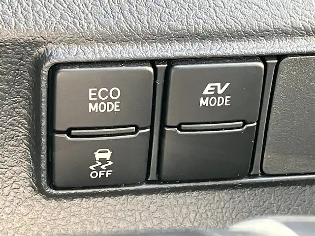 トヨタ シエンタ ハイブリッド G セーフティエディションⅡ 静岡県 2021(令3)年 5.4万km グレイッシュブルー エンジンスタートボタン/パワーステアリング/パワーウィンドウ/アイドリングストップ/オートエアコン/スマートキー/スペアキー1本/クルーズコントロール/USB入力端子/ETC/バックカメラ/純正ナビ（CD/DVD/BT/フルセグ）/ドライブレコーダー前後/ウォークスルー/純正フロアマット/布シート/両側パワースライドドア/社外アルミホイール/ABS/横滑り防止装置/コーナーセンサー前後/レーンキープアシスト/オートライト/オートマチックハイビーム/LEDヘッドライト/Wエアバッグ/衝突軽減システム/タンブルシート