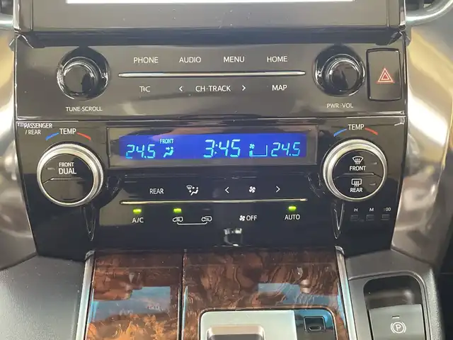 トヨタ アルファード X 栃木県 2020(令2)年 4.8万km グラファイトM 4WD/純正ナビ/(フルセグTV・Bluetooth・USB)/バックカメラ/衝突軽減ブレーキ/前後コーナーセンサー/オートクルーズコントロール/ブラインドスポットモニター/MTモード付AT/ETC/3列シート/LEDライト/オートライト/片側パワースライドドア/純正アルミホイール/純正フロアマット/デジタルインナーミラー/ドアバイザー/スマートキー/取扱説明書/保証書