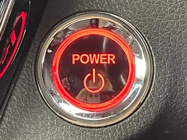 ホンダ ヴェゼル ハイブリッド RS ホンダセンシング 大阪府 2018(平30)年 5万km クリスタルブラックパール ホンダセンシング/　・衝突軽減ブレーキ/　・誤発進抑制機能/　・アダプティブクルーズコントロール/　・車線維持支援システム/社外メモリナビ/　　CD/DVD/BT/フルセグTV/バックカメラ/LEDオートライト/フォグランプ/合皮ハーフレザーシート/シートヒーター/純正18インチアルミホイール/パドルシフト/アイドリングストップ/スマートキー/ビルトインETC