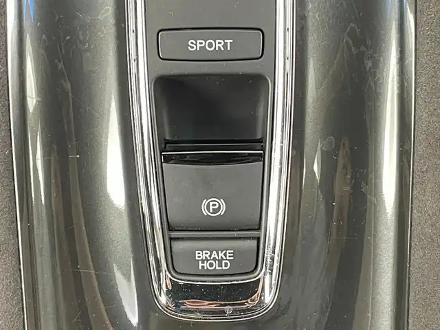 ホンダ ヴェゼル ハイブリッド RS ホンダセンシング 大阪府 2018(平30)年 5万km クリスタルブラックパール ホンダセンシング/　・衝突軽減ブレーキ/　・誤発進抑制機能/　・アダプティブクルーズコントロール/　・車線維持支援システム/社外メモリナビ/　　CD/DVD/BT/フルセグTV/バックカメラ/LEDオートライト/フォグランプ/合皮ハーフレザーシート/シートヒーター/純正18インチアルミホイール/パドルシフト/アイドリングストップ/スマートキー/ビルトインETC