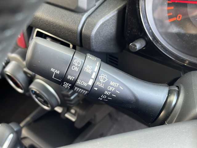 スズキ ジムニー ノマド FC 愛知県 2025(令7)年 0.1万km未満 黒 登録済未使用車/衝突軽減システム/レーダークルーズコントロール/シートヒーター/純正アルミホイール/LEDヘッドライト/４WD/オートマチックハイビーム/ステアリングスイッチ/スマートキー/プッシュスタート
