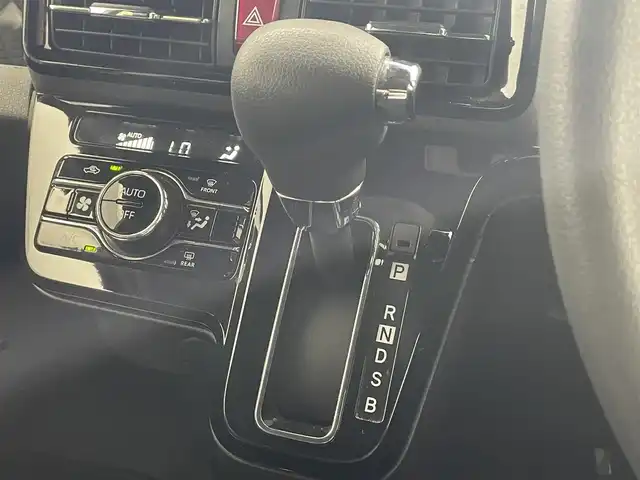 ダイハツ タント カスタム X セレクション 滋賀県 2020(令2)年 6.9万km ブラックマイカメタリック 純正ナビ/CD.DVD.Bluetooth.フルセグ/バックカメラ/スマートアシスト/・衝突軽減ブレーキ/・コーナーセンサー/・車線逸脱警報機能/・車線逸脱抑制制御機能/・ブレーキ制御付誤発進抑制機能/・先行車発進お知らせ機能/・アダプティブドライビングビーム/・進入禁止標識認識機能/両側パワースライドドア/ハーフレザーシート/前方ドライブレコーダー/ステアリングスイッチ/LEDヘッドライト/オートライト/スマートキー/スペアキー