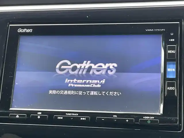 ホンダ ステップワゴン スパーダ ホンダセンシング 大阪府 2017(平29)年 4.9万km ホワイトオーキッドパール 純正ナビ　/   フルセグＴＶ/CD/DVD/Bluetooth　/バックモニター　/ホンダセンシング　/９インチ後席モニター　/両側パワースライドドア　/アイドリングストップ/パドルシフト/純正16インチアルミホイール/純正フロアマット（1列目）/Clazzioマット（2列目）　/プッシュスタート/スマートキー　/ビルトインＥＴＣ　/ＬＥＤ