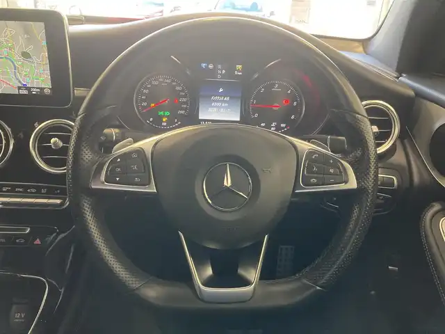 メルセデス・ベンツ ＧＬＣ２２０ d 4マチック クーペ スポーツ 熊本県 2019(平31)年 5.7万km ポーラホワイト ・スマートキー/・プッシュスタート/・アクティブブレーキアシスト/・ブラインドスポットモニター/・アテンションアシスト/・レーンキープアシスト/・インテリジェントライトシステムスト/・クルーズコントロール(追従式)/・ハーフレザーシート/・前席パワーシート/・全席シートヒーター/・純正HDDナビ/　【DVD・Bluetooth・USB・SD・MSV】/・フルセグTV/・全方位カメラ/・ETC/・ドライブレコーダー(前後録画)/・ヘッドアップディスプレイ/・パワーバックドア/・LEDヘッドランプ/・純正マット