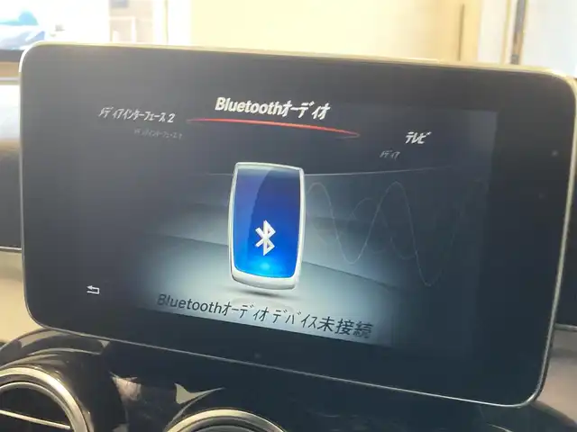 メルセデス・ベンツ ＧＬＣ２２０ d 4マチック クーペ スポーツ 熊本県 2019(平31)年 5.7万km ポーラホワイト ・スマートキー/・プッシュスタート/・アクティブブレーキアシスト/・ブラインドスポットモニター/・アテンションアシスト/・レーンキープアシスト/・インテリジェントライトシステムスト/・クルーズコントロール(追従式)/・ハーフレザーシート/・前席パワーシート/・全席シートヒーター/・純正HDDナビ/　【DVD・Bluetooth・USB・SD・MSV】/・フルセグTV/・全方位カメラ/・ETC/・ドライブレコーダー(前後録画)/・ヘッドアップディスプレイ/・パワーバックドア/・LEDヘッドランプ/・純正マット