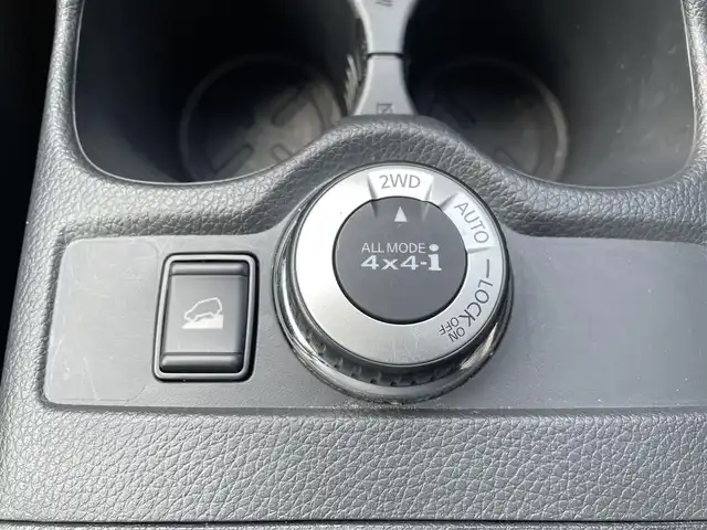 日産 エクストレイル 20Xi 鳥取県 2019(平31)年 2.8万km ブリリアントホワイトパール ４・Ｗ・Ｄ/社外ナビ/フルセグ/ＤＶＤ/ＣＤ/ＢＴ/ＵＳＢ/アラウンドビューモニター/前後ドライブレコーダー・ETC/エマージェンシーブレーキ/プロパイロット/インテリジェントルームミラー/パワーバックドア/合皮レザーシート/電動パーキングブレーキ/LEDヘッドライト/純正１８インチアルミホイール/プッシュエンジンスタート/アイドリングストップ/フロアマット・ドアバイザー