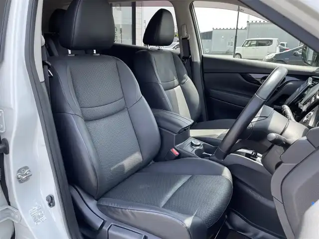 日産 エクストレイル 20Xi 鳥取県 2019(平31)年 2.8万km ブリリアントホワイトパール ４・Ｗ・Ｄ/社外ナビ/フルセグ/ＤＶＤ/ＣＤ/ＢＴ/ＵＳＢ/アラウンドビューモニター/前後ドライブレコーダー・ETC/エマージェンシーブレーキ/プロパイロット/インテリジェントルームミラー/パワーバックドア/合皮レザーシート/電動パーキングブレーキ/LEDヘッドライト/純正１８インチアルミホイール/プッシュエンジンスタート/アイドリングストップ/フロアマット・ドアバイザー