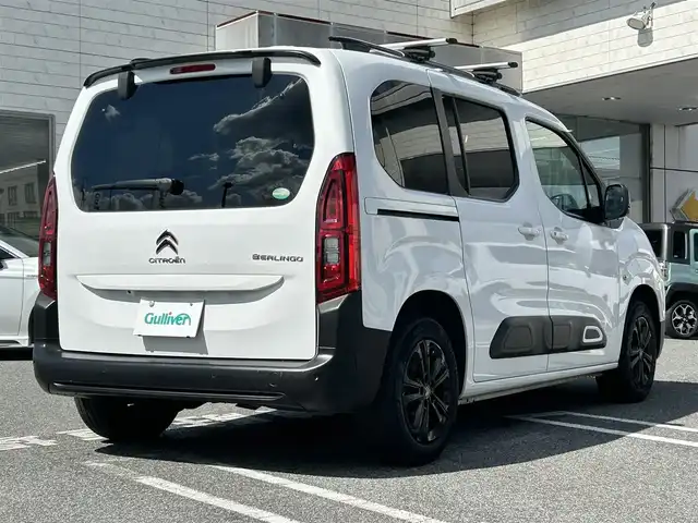 シトロエン ベルランゴ シャイン 奈良県 2020(令2)年 6.1万km ブランバンキーズ 1オーナー/ディスプレイオーディオ/USB/iPod/BT//ルーフレール(キャリア付)/ガラスルーフ/レーンキープアシスト/パーキングセンサー/クルコン/横滑り防止装置/ブラインドスポットモニター/180°ビュー/リアサイドビュー/バックカメラ/ETC/サンシェード/パドルシフト/アイドリングストップ/オートLEDハイビーム/フォグランプ/ステアリングスイッチ/純正フロアマット/保証書・取説・スペアキー付