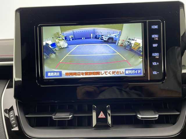 トヨタ カローラ スポーツ ハイブリッドG Z 宮崎県 2019(平31)年 3.9万km ホワイトパールクリスタルシャイン 禁煙車/トヨタセーフティセンス/純正ナビTV/（NSZT-W68T/CD/Bluetooth/FMAM/フルセグTV)/純正バックカメラ/純正ビルトインETC/純正モデリスタエアロ/純正エンジンスターター/純正LEDオートライト/純正LEDフォグ/純正18インチアルミ/純正フロアマット/社外前後ドライブレコーダー（コムテック）/アダプティブクルーズコントロール/プリクラッシュセーフティ/レーンディパーチャーアラート/オートマチックハイビーム/クリアランスソナー/電子パーキング/オートホールド/ウインカードアミラー/デュアルオートエアコン/本革巻ハンドル/スマートキー/プッシュエンジンスタート/スペアキー/新車時保証書/取扱い説明書