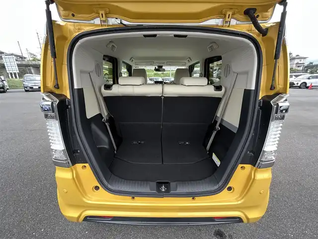 ホンダ Ｎ ＢＯＸ スラッシュ G Lインテリアカラーパッケージ 岡山県 2017(平29)年 3.7万km プレミアムイエローパールⅡ 純正ナビ（VXM-184VFI）　/（ワンセグＴＶ　ＣＤ　ＤＶＤ　Ｂｌｕｅｔｏｏｔｈ）　/バックカメラ　/ＥＴＣ　/スマートキー　/プッシュスタート/ＵＳＢ端子　/ドライブレコーダー前方　/レザーシート　/シティブレーキ　/オートエアコン　/ドアバイザー/キセノンヘッドライト/オートライト/純正フロアマット/保証書/記録簿