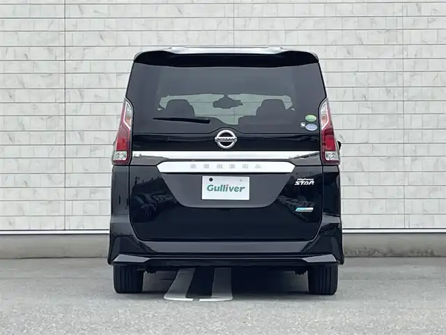 日産 セレナ ハイウェイスター Vセレクション 福岡県 2018(平30)年 6.7万km ダイヤモンドブラック 純正９型ＳＤナビ（フルセグTV/CD/DVD/BT）アラウンドビューモニターエマージェンシーブレーキコーナーセンサー両側パワスラドラレコETCUSBポート純正LEDライト純正フロアマット純正ホイール16インチスマートキープッシュスタート