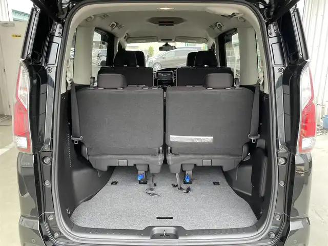日産 セレナ ハイウェイスター Vセレクション 福岡県 2018(平30)年 6.7万km ダイヤモンドブラック 純正９型ＳＤナビ（フルセグTV/CD/DVD/BT）アラウンドビューモニターエマージェンシーブレーキコーナーセンサー両側パワスラドラレコETCUSBポート純正LEDライト純正フロアマット純正ホイール16インチスマートキープッシュスタート