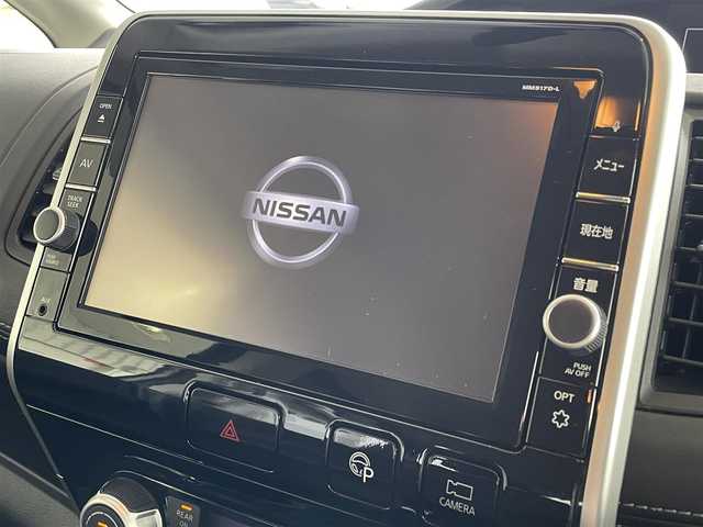 日産 セレナ ハイウェイスター Vセレクション 福岡県 2018(平30)年 6.7万km ダイヤモンドブラック 純正９型ＳＤナビ（フルセグTV/CD/DVD/BT）アラウンドビューモニターエマージェンシーブレーキコーナーセンサー両側パワスラドラレコETCUSBポート純正LEDライト純正フロアマット純正ホイール16インチスマートキープッシュスタート