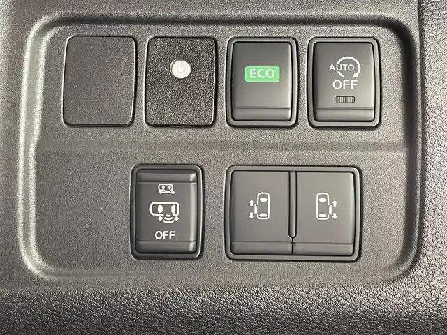 日産 セレナ ハイウェイスター Vセレクション 福岡県 2018(平30)年 6.7万km ダイヤモンドブラック 純正９型ＳＤナビ（フルセグTV/CD/DVD/BT）アラウンドビューモニターエマージェンシーブレーキコーナーセンサー両側パワスラドラレコETCUSBポート純正LEDライト純正フロアマット純正ホイール16インチスマートキープッシュスタート