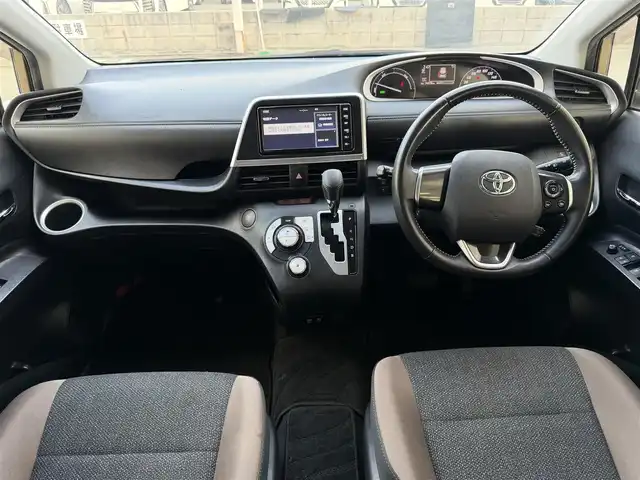 トヨタ シエンタ ハイブリッド G グランパー 兵庫県 2019(令1)年 7.5万km ベージュ 純正ナビ（NSZT-W68T)/(CD/BT/SD)/フルセグTV/ETC/バックカメラ/両側パワースライドドア/衝突軽減ブレーキ/クルーズコントロール/前方ドライブレコーダー/オートハイビーム/ヘッドライトレベライザー/ステアリングリモコン/電動格納ミラー/オートリトラミラー/ドアバイザー/社外フロアマット