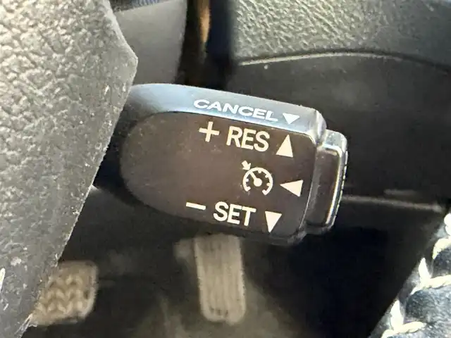 トヨタ シエンタ ハイブリッド G グランパー 兵庫県 2019(令1)年 7.5万km ベージュ 純正ナビ（NSZT-W68T)/(CD/BT/SD)/フルセグTV/ETC/バックカメラ/両側パワースライドドア/衝突軽減ブレーキ/クルーズコントロール/前方ドライブレコーダー/オートハイビーム/ヘッドライトレベライザー/ステアリングリモコン/電動格納ミラー/オートリトラミラー/ドアバイザー/社外フロアマット